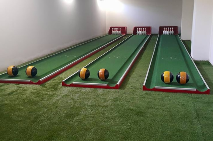 Garden Bowling 1